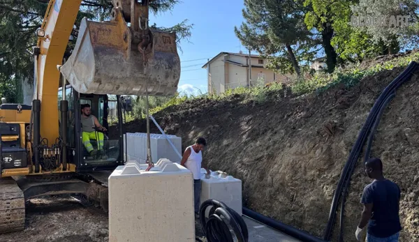 Costruisci il domani in un baleno: muro a secco con blocchi in calcestruzzo "Block Art"